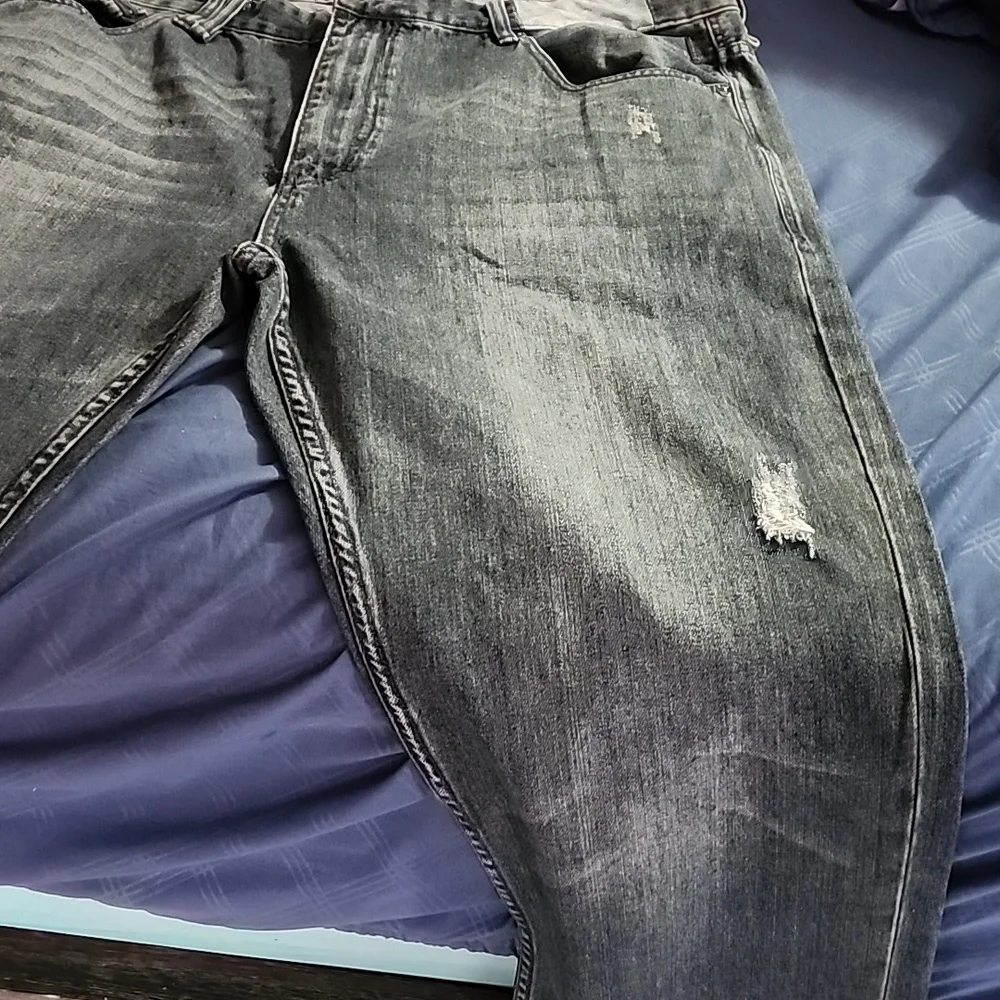 Pants - Picture 3 of 8